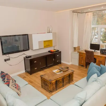 Modern Large Central 185m2 Sofia