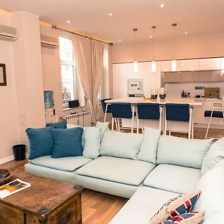 Modern Large Central 185m2 Apartment Sofia